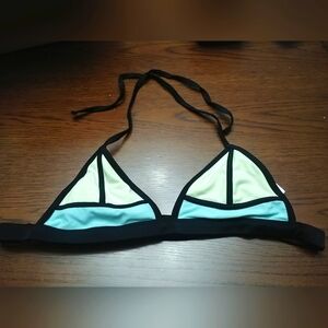 Xhilaration Women's Green Bikini Top Size Medium